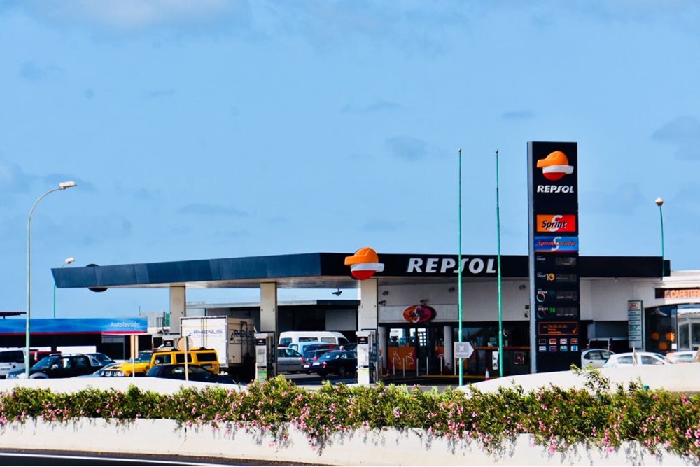 Theft with violence in three Arrecife gas stations