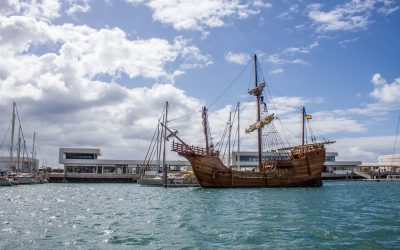 Marina Lanzarote receives the Santa María ship