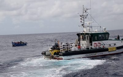 A new boat arrives on the island after a small truce