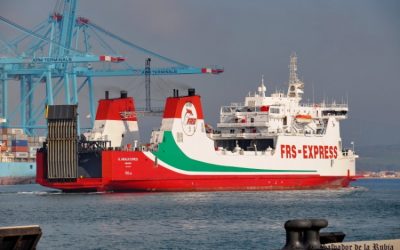 The port of Arrecife gains competitiveness