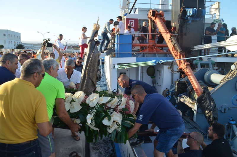 Maritime procession of the Virgen del Carmen in Valterra was lived