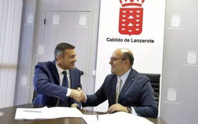 The Cabildo and Binter sign an agreement for the promotion of Lanzarote